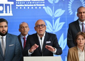 Parlamento de Venezuela impulsa regulación de redes sociales