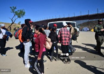 EEUU sanciona a agencias de viaje que facilitan la migración irregular