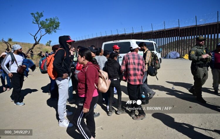 EEUU sanciona a agencias de viaje que facilitan la migración irregular