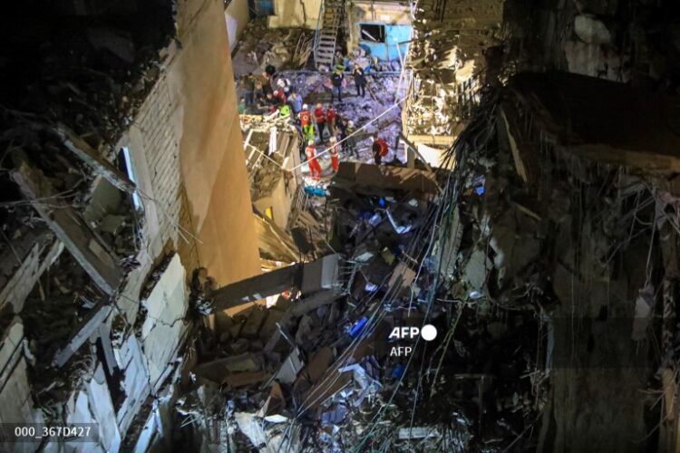Israel realiza bombardeo ‘selectivo’ en suburbio de Beirut contra un comandante de Hezbolá
