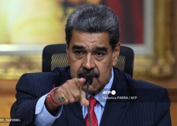 Maduro dice que líderes opositores ‘tienen las manos manchadas de sangre’