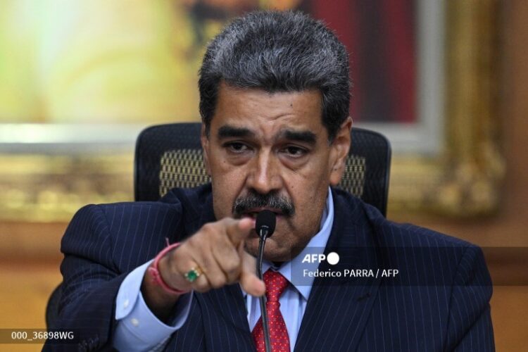 Maduro dice que líderes opositores ‘tienen las manos manchadas de sangre’