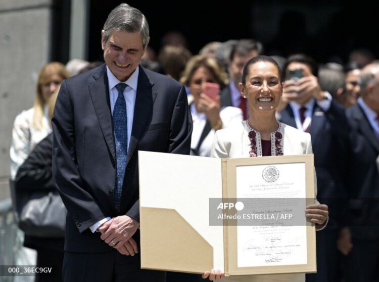 ‘Es un día histórico’: Sheinbaum recibe constancia como presidenta electa de México