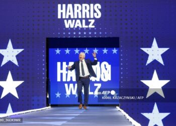 La convención demócrata recibe a Tim Walz, compañero de fórmula de Kamala Harris en EEUU