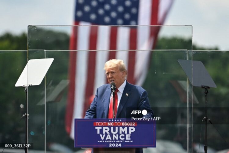 Trump arremete contra Harris en primer mitin al aire libre desde el intento de asesinato