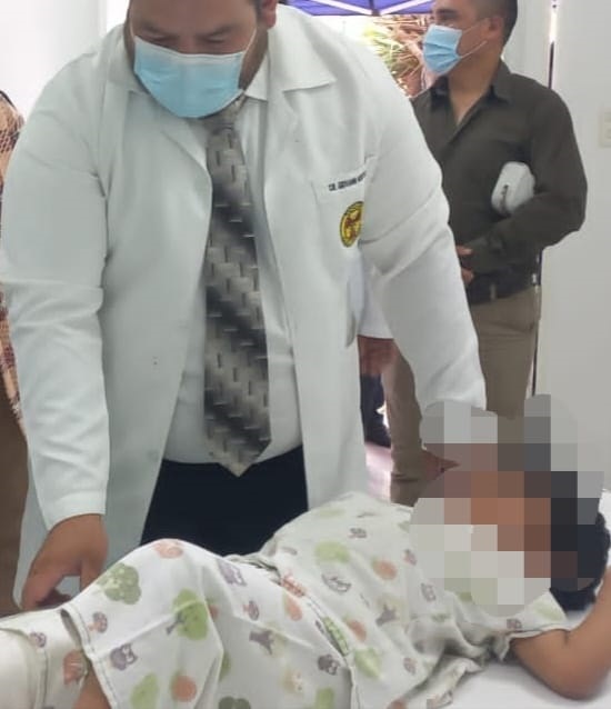 El menor de edad está internado en el Hospital de Niños de Cochabamba.