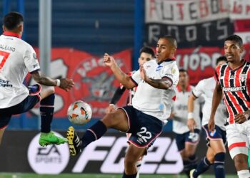 Sao Paulo y Nacional deciden el paso a cuartos de Libertadores en un duelo abierto