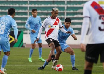 Bolívar empata sin goles al no superar la defensa de Always Ready