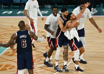 Misión cumplida: Estados Unidos somete a Francia y se cuelga el oro
