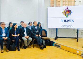 Un equipo de especialistas llegó a Bolivia para evaluar capacidades y necesidades para el control del cáncer.