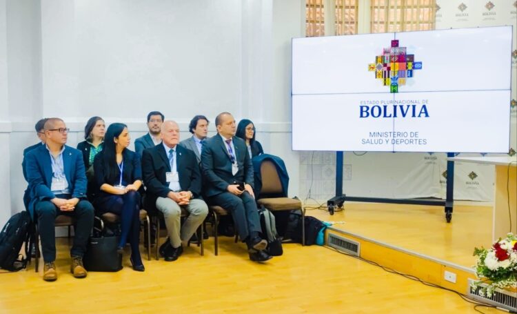 Un equipo de especialistas llegó a Bolivia para evaluar capacidades y necesidades para el control del cáncer.