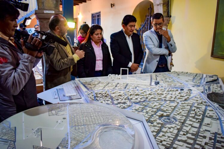 El arquitecto José Núñez gana concurso con un proyecto que plantea descongestionar el tráfico vehicular de El Alto.