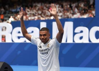 Mbappé promete dar ‘la vida’ por el Real Madrid ante miles de seguidores