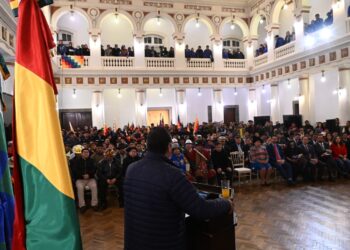 A un mes de la asonada militar, Arce dice que ‘aquí no se ha ganado la guerra’ y llama a estar en apronte