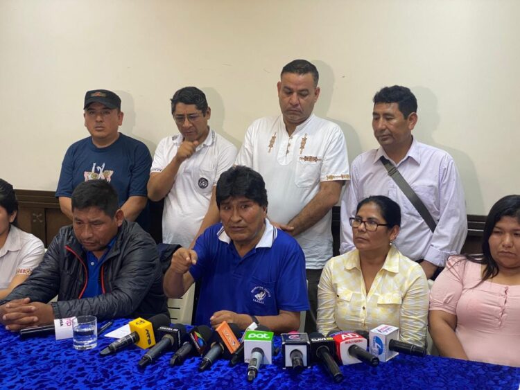 Tras conferencia en Santa Cruz, Evo Morales sufre una dura caída