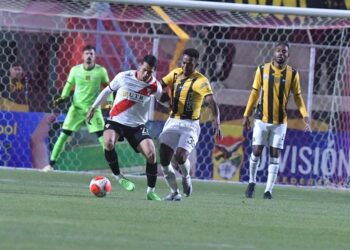 Always y The Strongest juegan a no perder y empatan sin goles