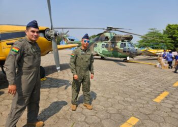 Dos aeronaves se suman a la lucha contra los incendios forestales en Santa Cruz.