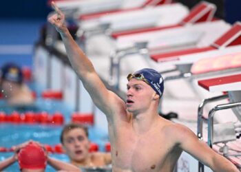Marchand, fascinado por el apoyo de su público en su primer oro olímpico