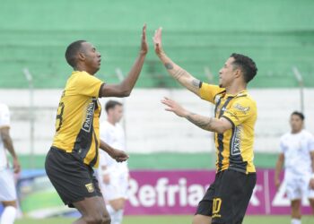 The Strongest cumple y le gana 2-1 a Real Santa Cruz en Montero