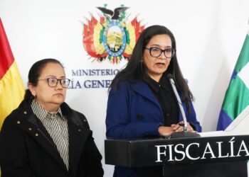 La fiscal Grisel Arancibia, en conferencia de prensa.