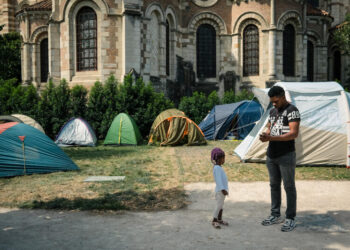 Más de 2.000 niños duermen en la calle en Francia, situación ‘inadmisible’ para Unicef