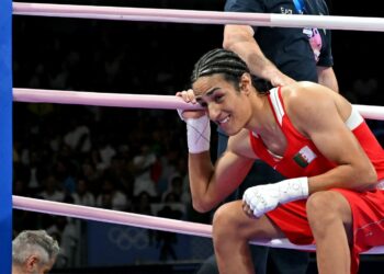Polémica: la rival de la Imane Khelif se retira en 46 segundos