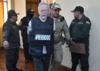 Aguilar, acusado de ser el ‘ideólogo’ del asalto militar de junio, está hospitalizado