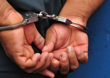 Capturan en España al acusado de violación en el colegio Alemán de Santa Cruz