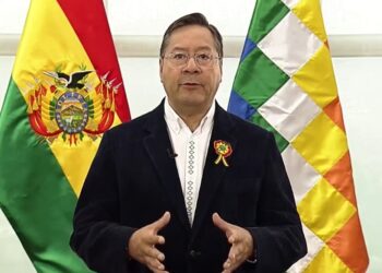 En vísperas del aniversario patrio, Arce se compromete a cuidar la paz, la estabilidad y la democracia