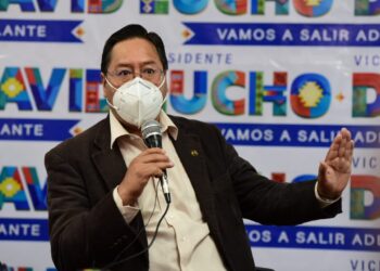 Luis Arce, luego de ganar las elecciones de 2020 con el MAS.