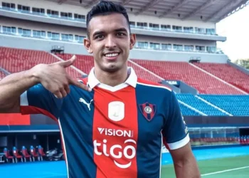 Alfio Oviedo es presentado oficialmente en Bolívar