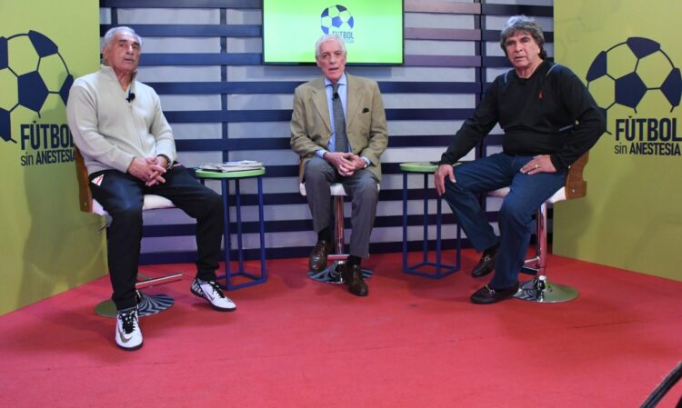 Ricardo Fontana, Jorge Barraza y Juan César Silva en el set televisivo de La Razón este miércoles.