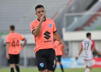 Bolívar sufre, pero sigue líder tras ganar 1-0 a FCU