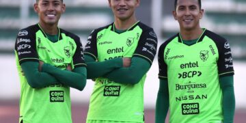 La Selección Boliviana se entrena en ‘El Titán’ a ritmo intenso