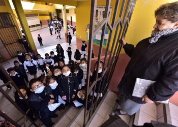 La Paz volverá a clases con horario de invierno ampliado y barbijo obligatorio