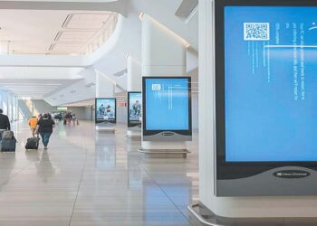 Diversos aeropuertos alrededor del mundo interrupieron sus servicios.