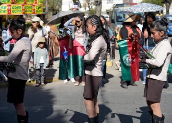 Los desfiles escolares empiezan esta semana en La Paz, tome sus previsiones