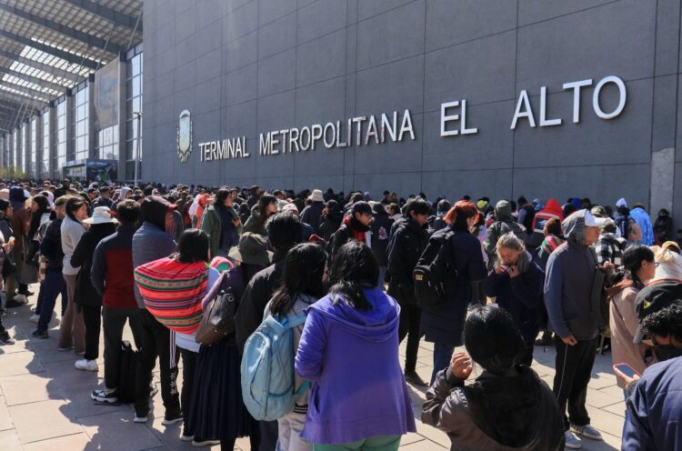 Arce pide ampliar el plazo del empadronamiento