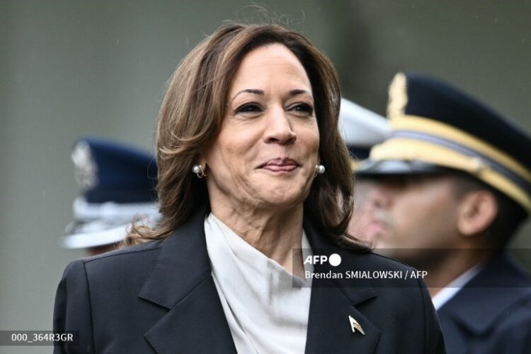 Kamala Harris se muestra como alternativa al problema de Trump con las mujeres