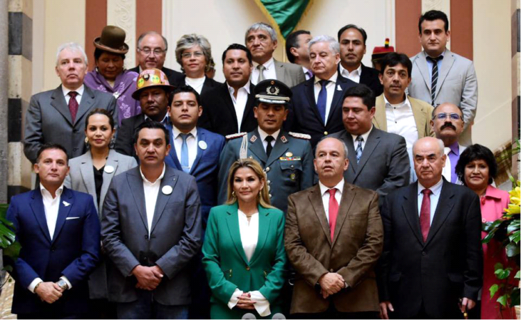 Procesos a la gestión Áñez: La expresidenta y 18 de sus ministros afrontan 37 casos