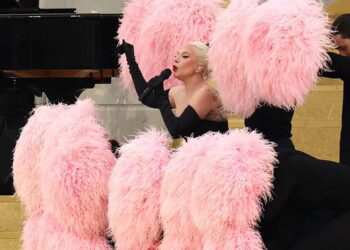 Lady Gaga canta en la ceremonia de apertura de los Juegos de París 2024