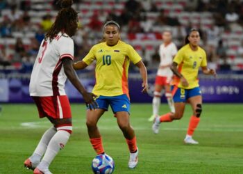 Colombia logra inédito pase a cuartos del fútbol femenino olímpico