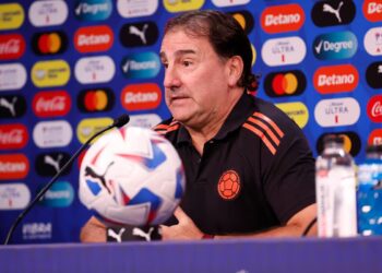 De los dos finalistas hay uno que está marcando una era, dijo DT de Colombia