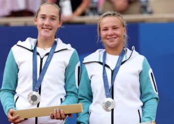 Rusia gana su primera medalla, una plata en tenis, bajo bandera neutral en París 2024