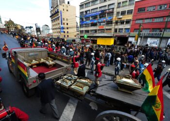 Con el traslado de restos empiezan este domingo los actos protocolares de La Paz