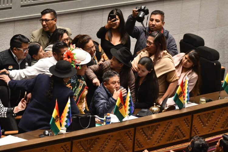 Choquehuanca suspende la sesión para debatir las judiciales hasta este viernes