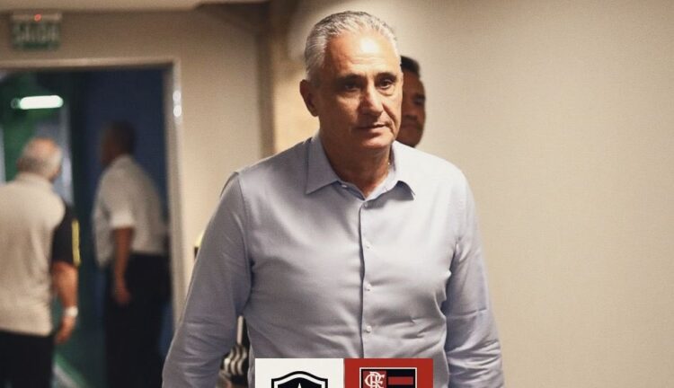El DT de Flamengo, Tite, en un cotejo anterior.