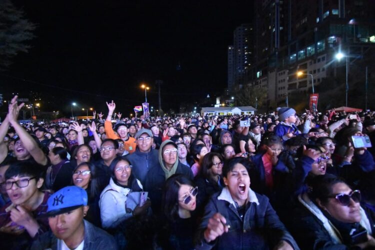 Al menos 150.000 personas disfrutaron la verbena paceña
