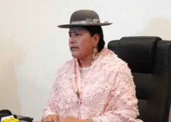 La senadora arcista Velasco anuncia petición de informes y pide cambio de ministros