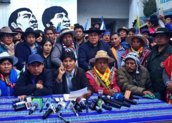 Evo condiciona firma del acuerdo con el TSE y amenaza: Sino defenderemos las primarias en las calles